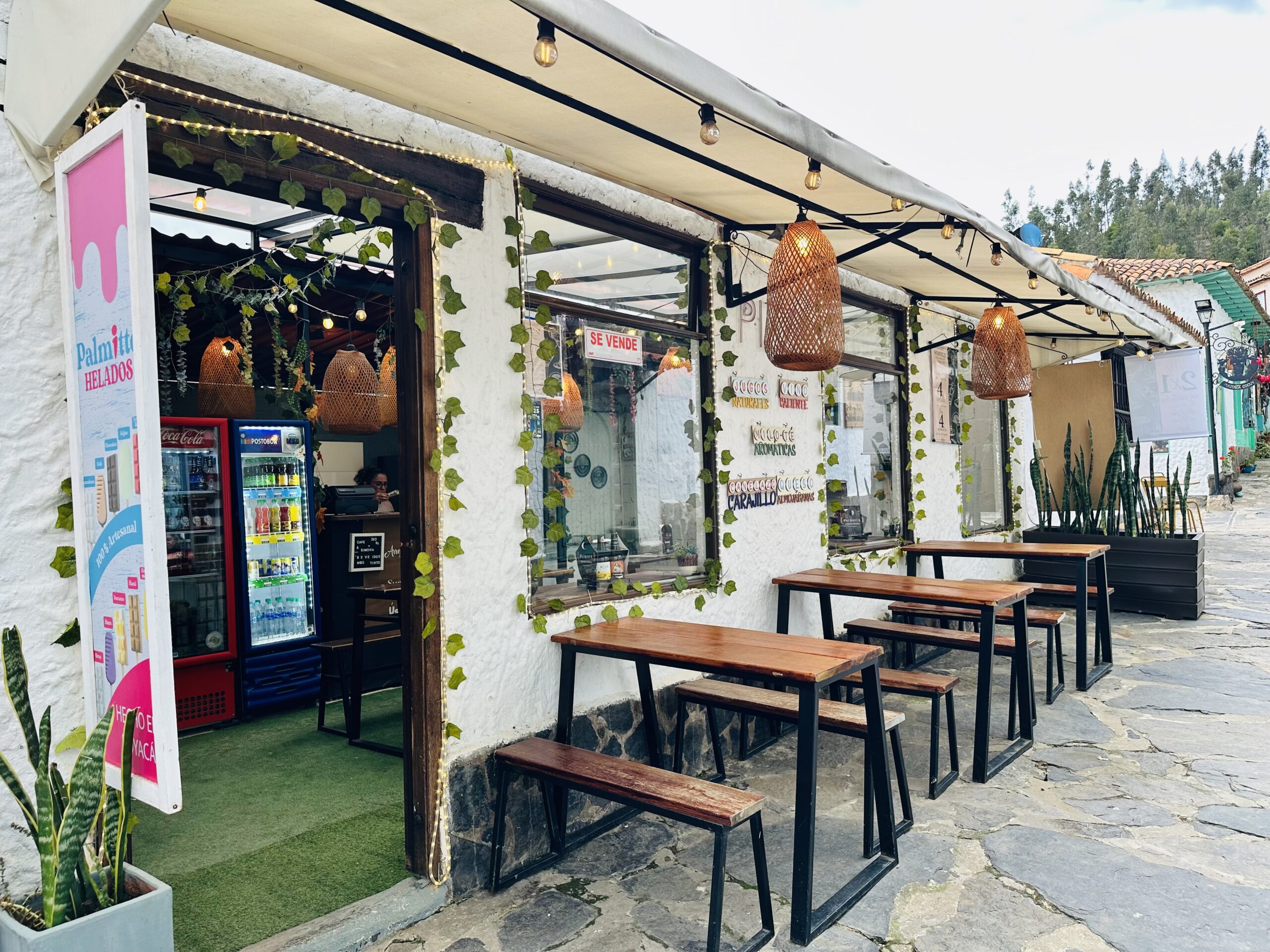 Simona Café
